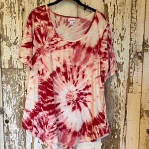 LuLaRoe Red and White Tie-Dye Short Sleeve Top